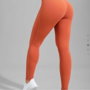 BuffBunny Latitude Leggings : Canyon Rust